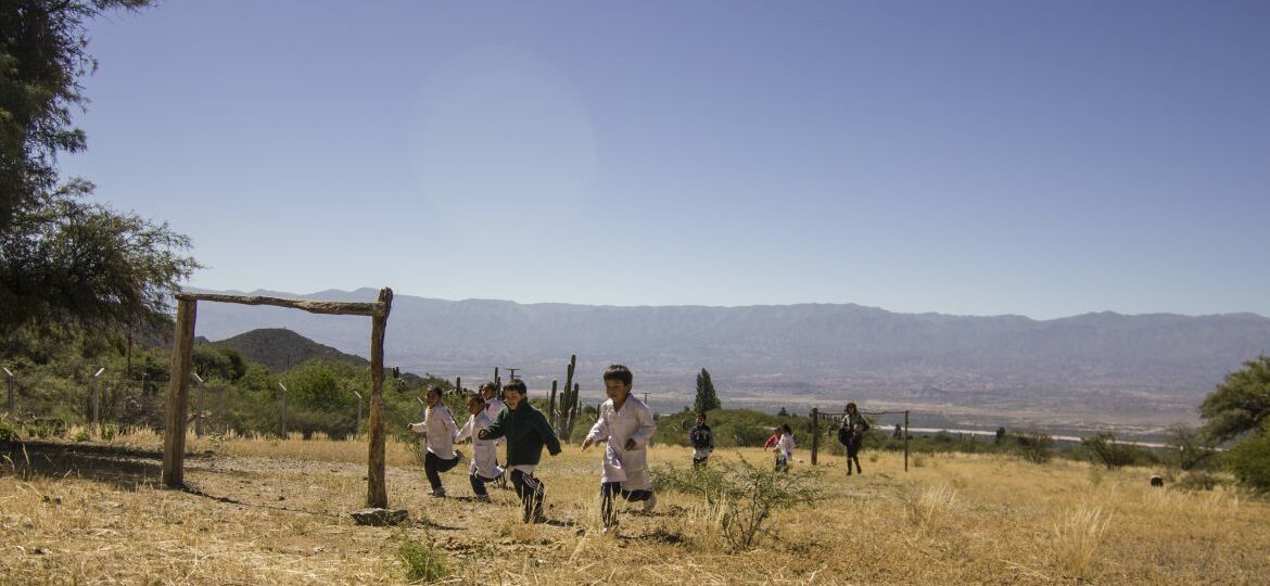 Cancha-de-fútbol-El-Arbolar-1170x703